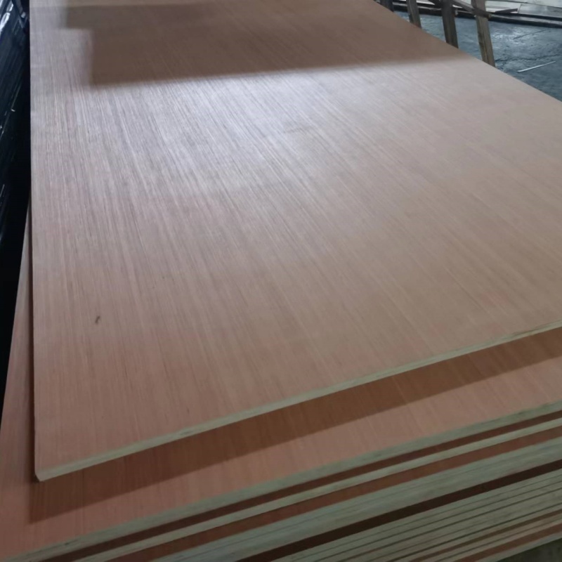 EV(red) poplar plywood 